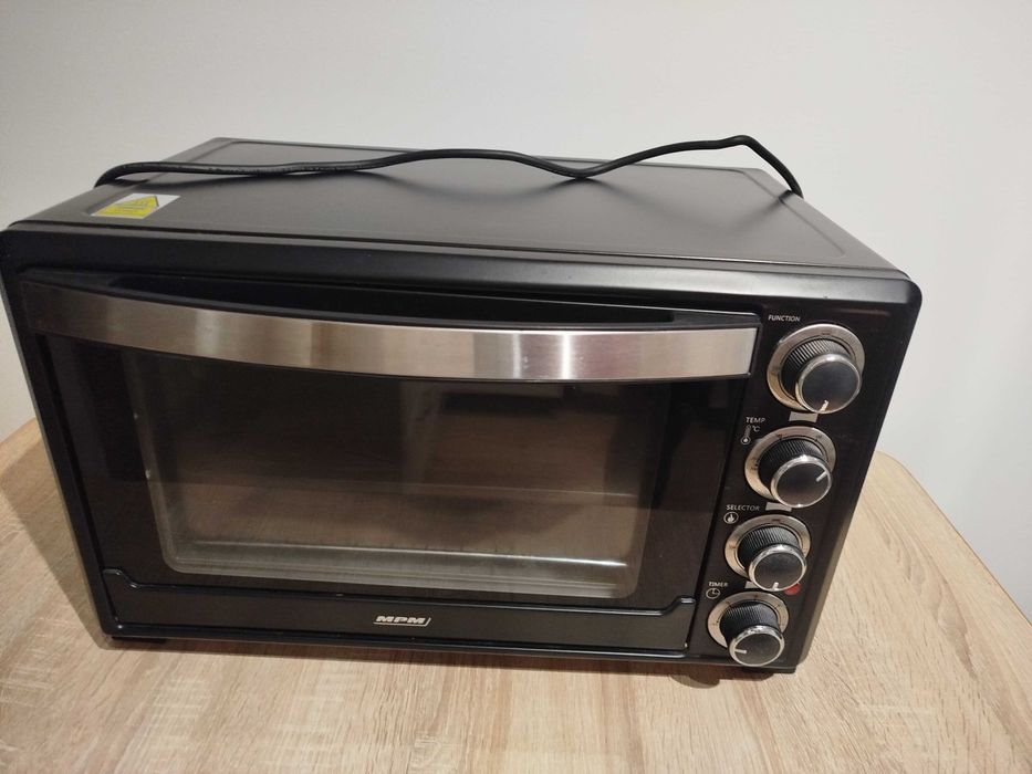 Wolnostojący piekarnik