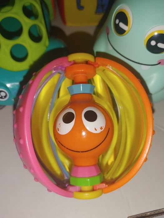 Погремушка Tiny love Радужный шар