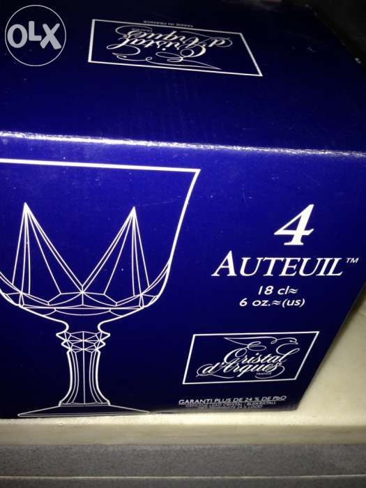 Vendo 1 conjunto de 4 copos cristal d'arques