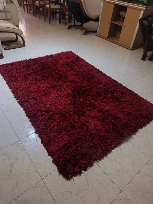 Carpete de sala 2.00 por 1.40 Vermelha escuro