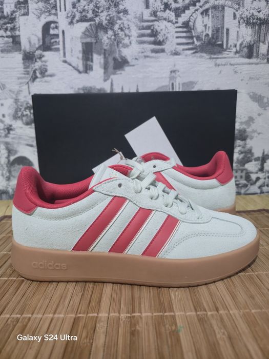 Оригінальні BARREDA від Adidas.