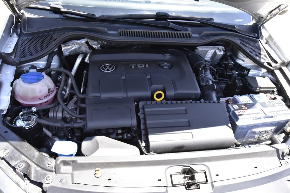 Volkswagen Polo 1.4 TDI Bluemotion 2014 com 180000kms