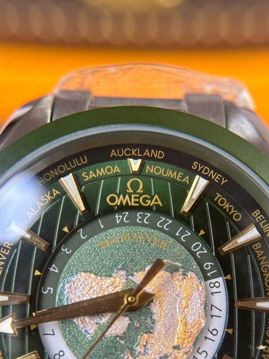 чоловічий наручний годинник  Omega Seamaster 150m Worldtimer VS