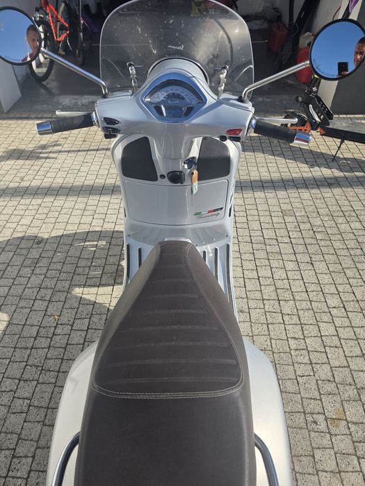Piaggio vespa 300