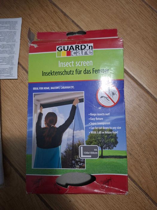 moskitiera na okno z tasma klejącą 'na rzepy' wymiary: 130 x 150 cm