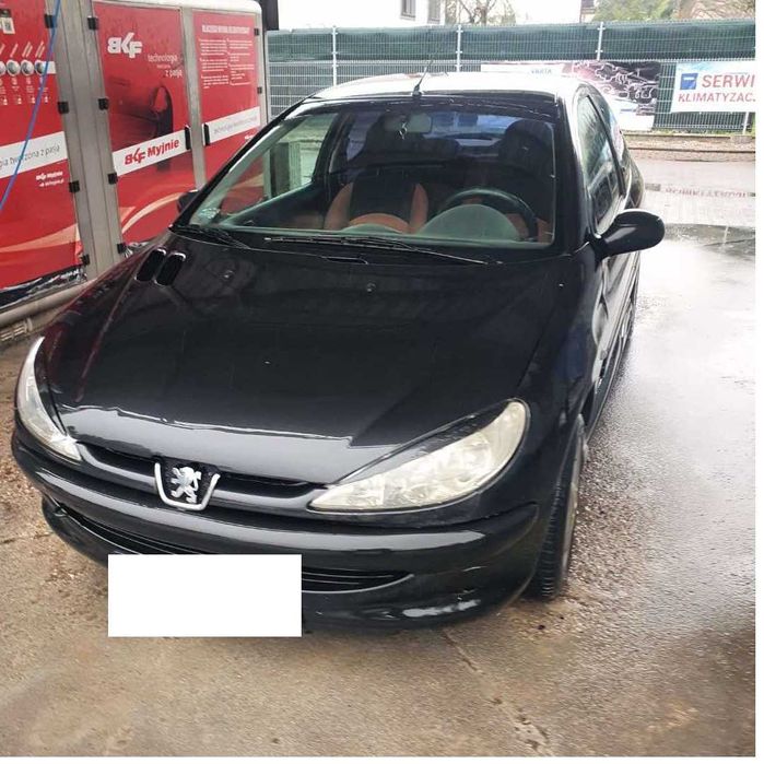 Peugeot 206 po lift 1.4 benzyna 8V, 3 drzwi, kolor czarny na części