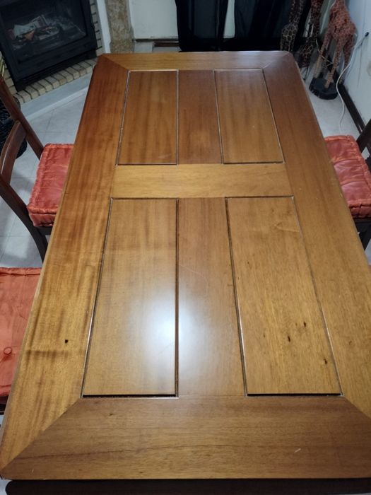 Mesa de jantar + 4 cadeiras