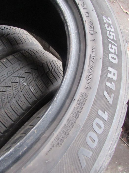 Зимние шины 235/50/R17 Kumho WinterCraft