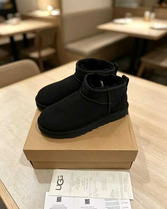 UGG / brązowy 39