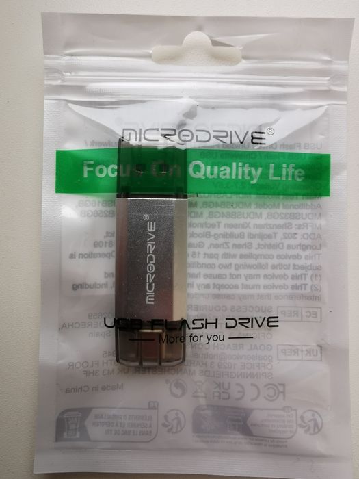 Продам usb накопитель 128g,2 в 1.MICRODRIVE.