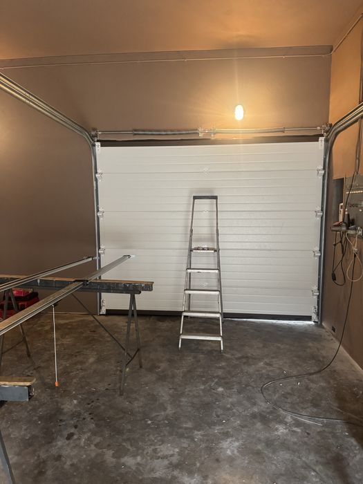 Portao seccionado / Porta seccionada c/ automatismo