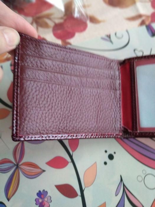 Продам новый кожаный женский кошелек