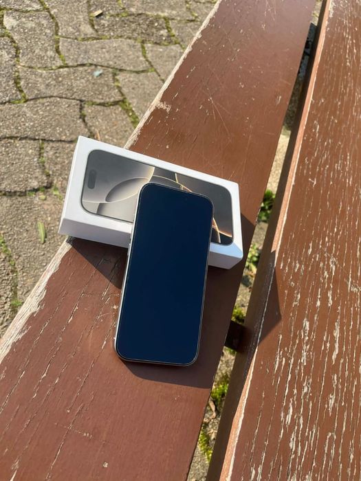 Iphone  16pro 128 мб…….