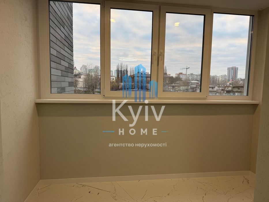 / Продам 3 кімнатну квартиру / 3 поверх 93,6м2 / ЖК Навігатор 2