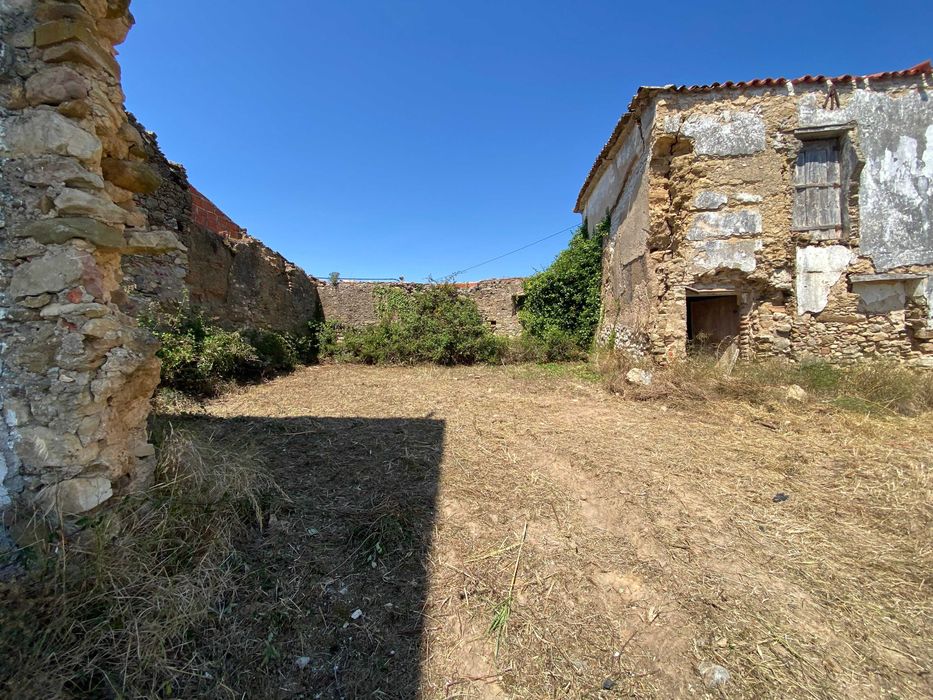 Casa Rustica para Restauro com terreno