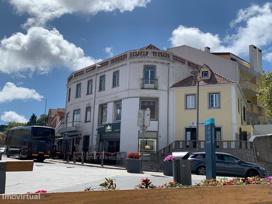 Apartamento T2+1 duplex no coração da vila histórica de Sintra.