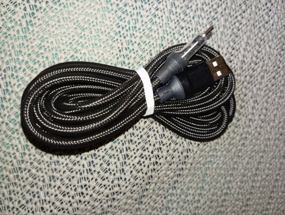 Kabel USB typu C z wyświetlaczem - 2 metry
