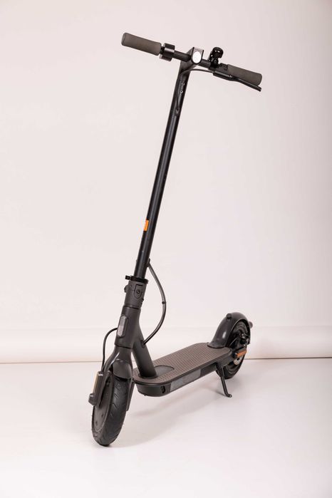 Xiaomi Mi Electric Scooter Essential – Muito Bom Estado