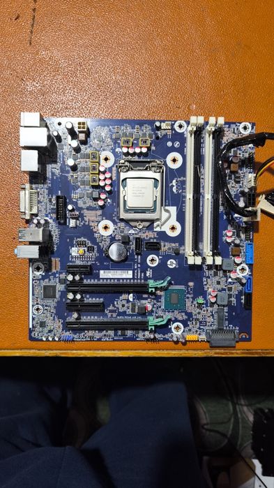 HP Z240 LGA1151 (Xeon E3-1245v5\ DDR4 16гб)
