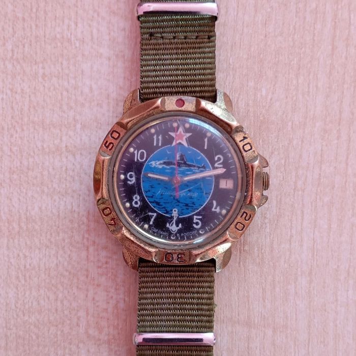 Часы Восток командирские 450грн.