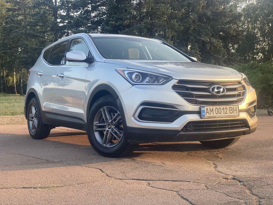 Продам Hyundai Santafe 2017 року