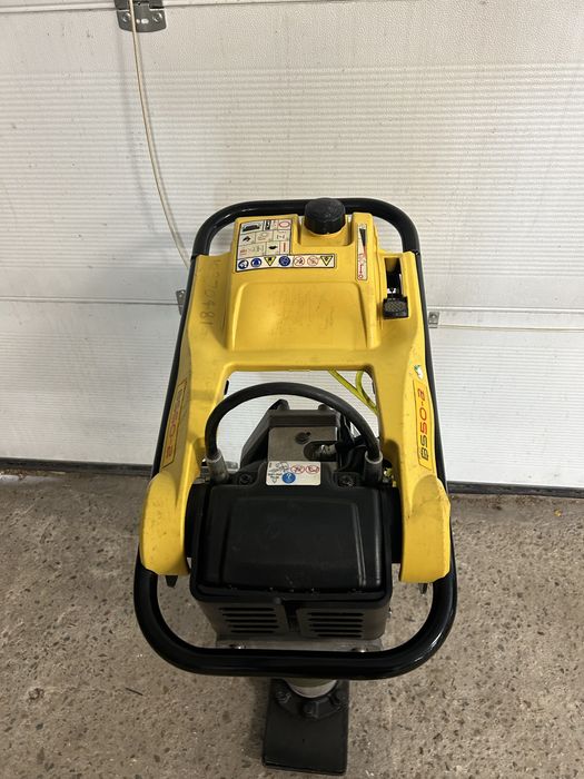 Ubijak skoczek stopa wibracyjna WACKER BS 50-2 (18)