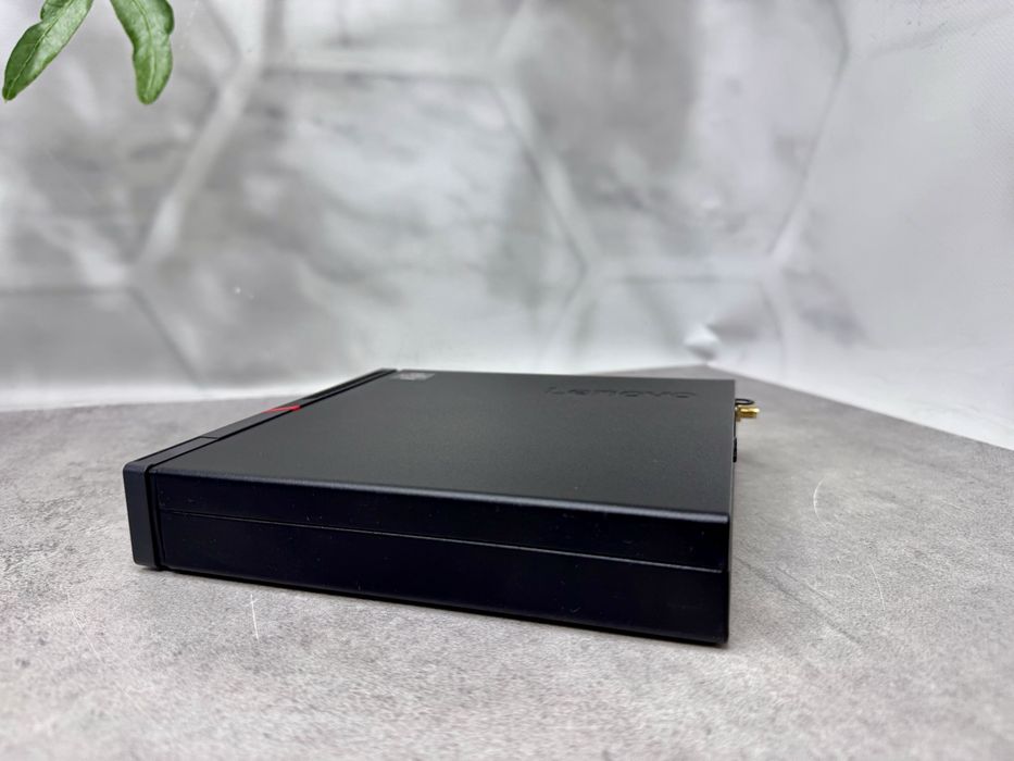 Системний блок Lenovo ThinkCentre M715q/Ryzen 5 Pro 2400/8/256/mini PC