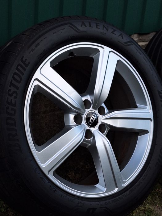 Оригінал литі диски R20 AUDI e tron Q7 Vw Touareg 2018-2024р