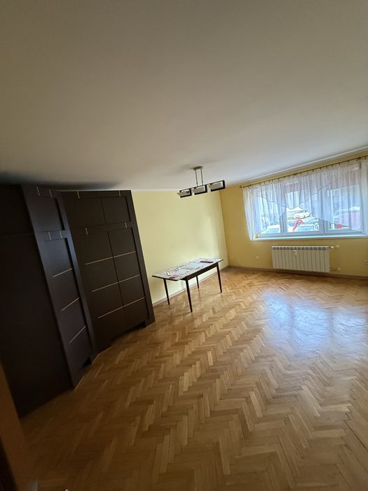 Mieszkanie 57 m² z balkonem i piwnicą, parter – Września, ul. Dąbrowskiego 1