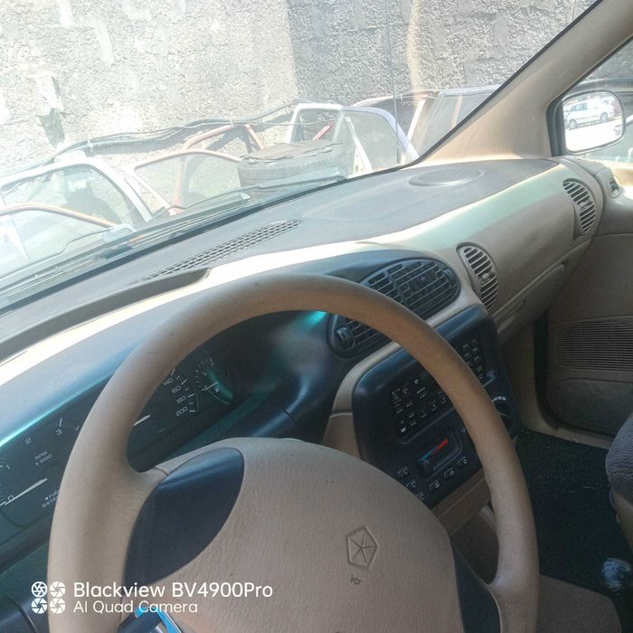 Chrysler voyager