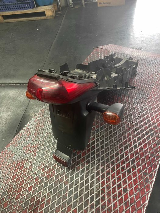 Traseira completa Yamaha R6 ( 1998 a 2000 )