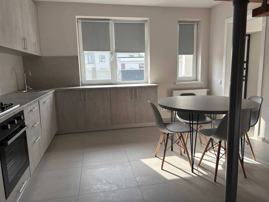 Здам таунхаус, 120 кв.м., 3 спальні, 4 санвузла

30 000 грн.