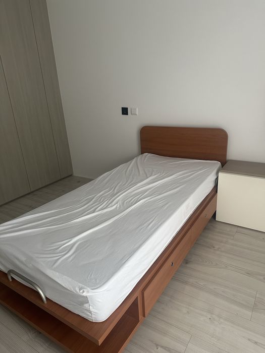 Cama Solteiro com prateleira e gavetas