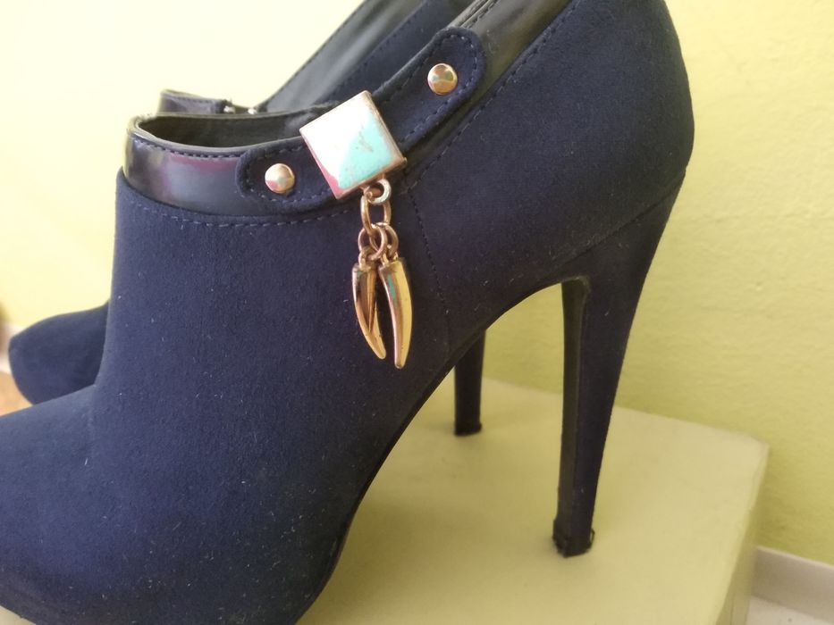 Botki roz 38 zamszowe