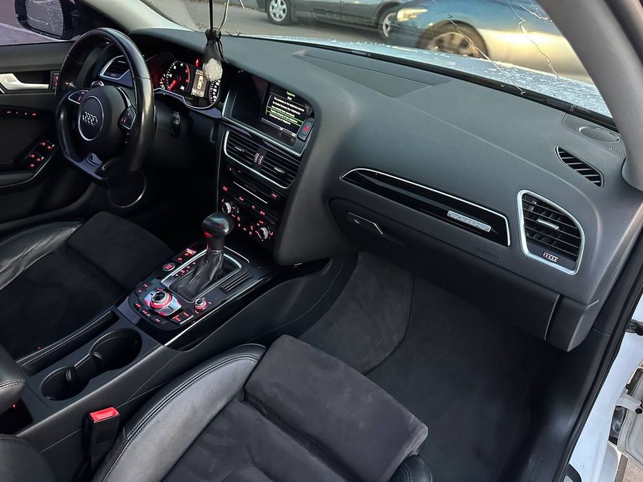 Продам AUDI A4 B8 2.0 Quattro
