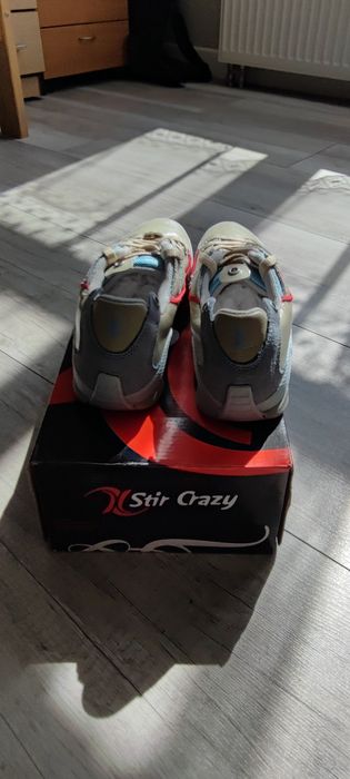 Buty firmy stir crazy