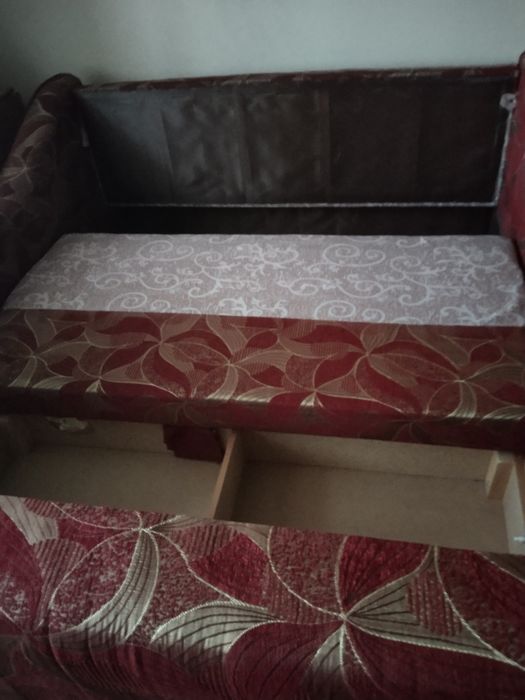 Продам диван - софу Нову