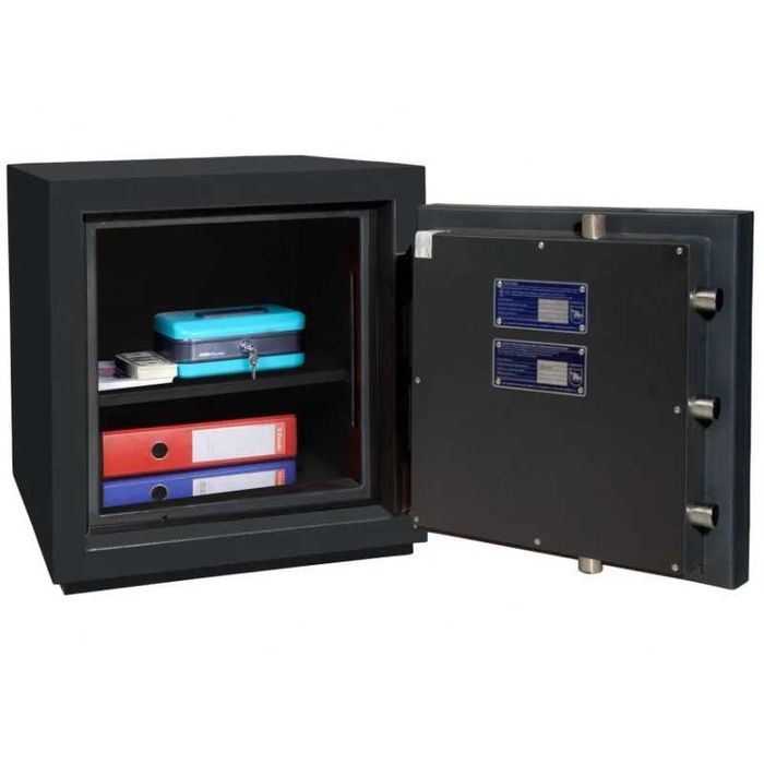 Sejf ognioodporny / Kasa pancerna ognioodporna II klasa