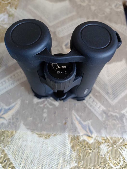 Бинокль Noblex NF 10x42