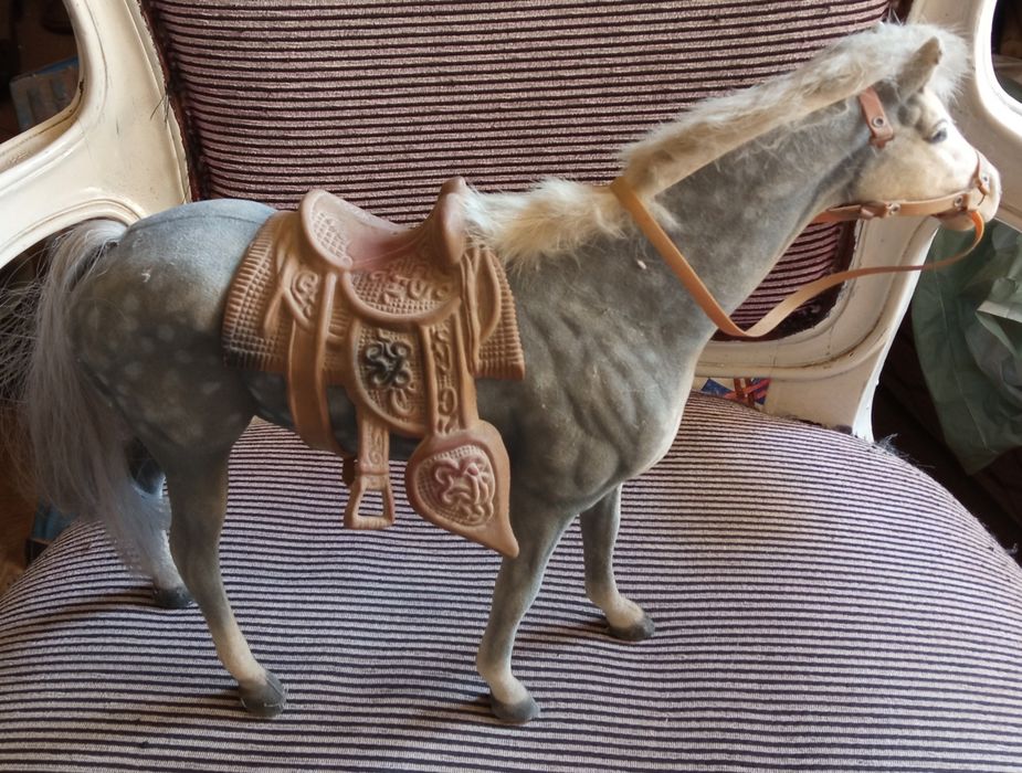Dois cavalos em miniatura