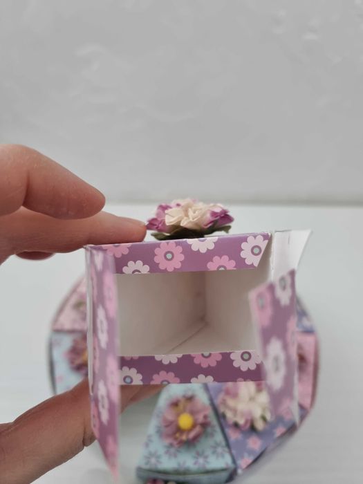 Подарункова коробка