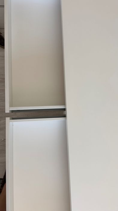 Secretária branca IKEA
