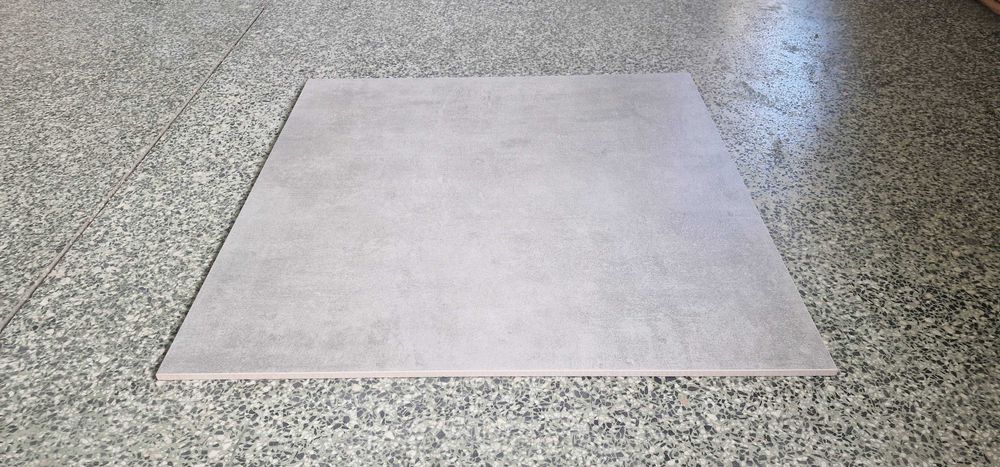 Gres szary podłogowo-ścienny tani na inwestycje Kassel 60x60 Gat I