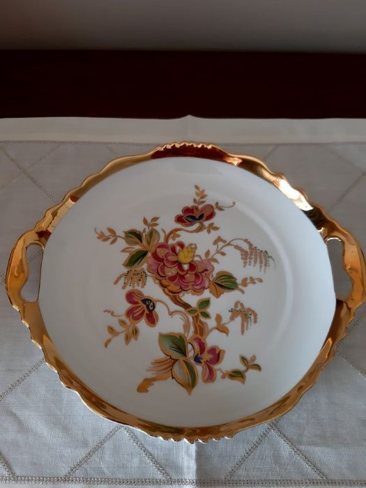 Jarra e Prato da Royal Porcelain