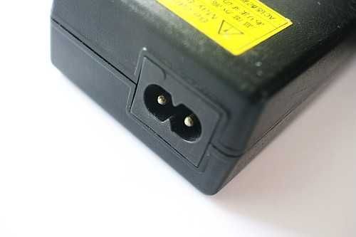 Zasilacz API3AD01   19V 6,3A   (fi 6mm x 12mm)