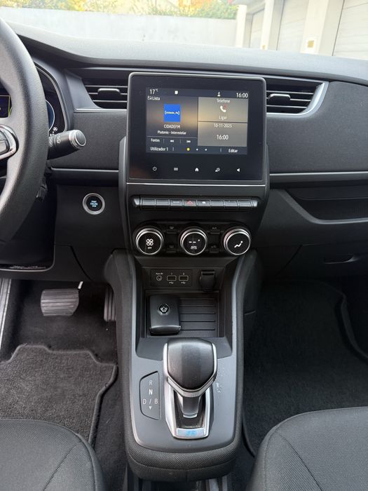 Renault Zoe Z.E 50 Life (Bateria propria)