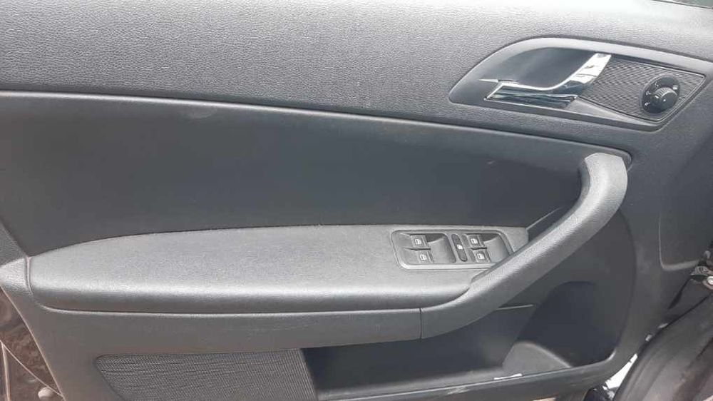 Skoda Yeti 12r. 2.0 CFHC 4X4 Drzwi Klapa Błotnik Uszczelka LF9R Hak