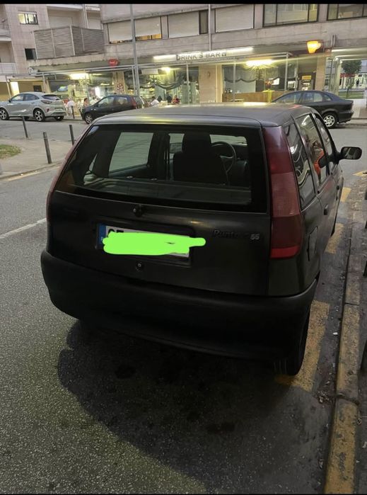Fiat punto - preto fosco