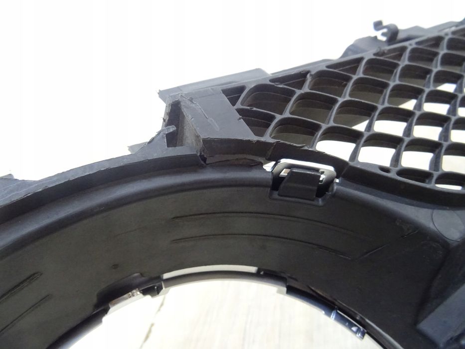 grill mercedes w205 c-klasa c 6.3 amg a2058880523s llu