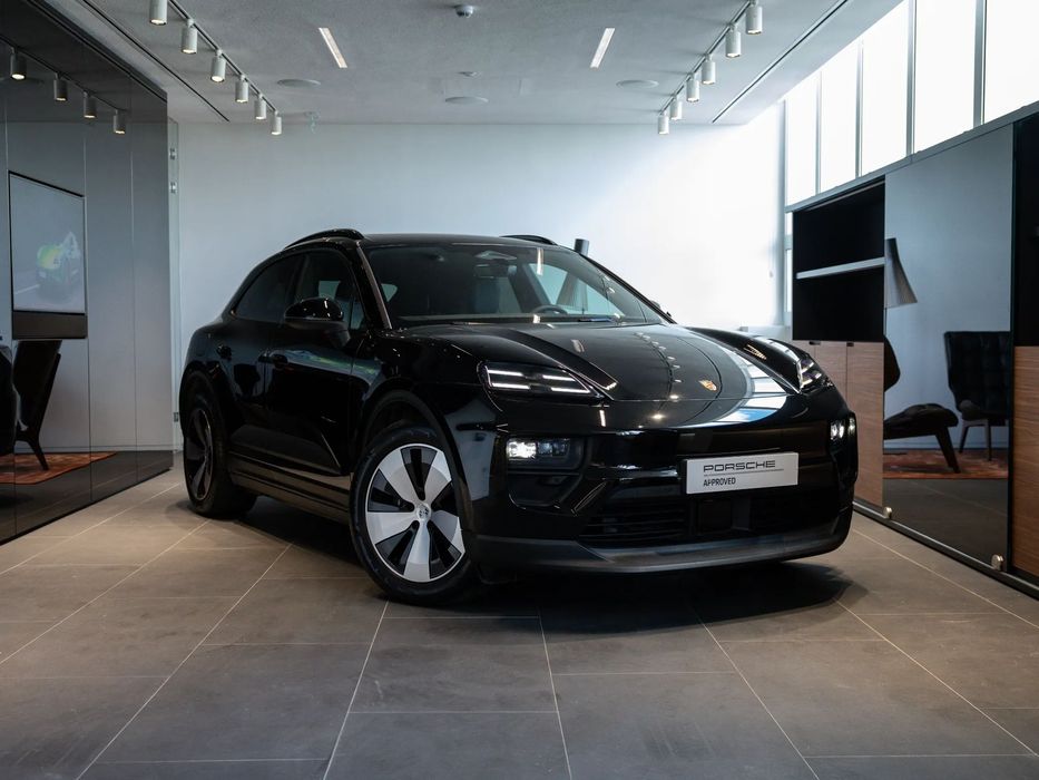 Porsche Macan Electric